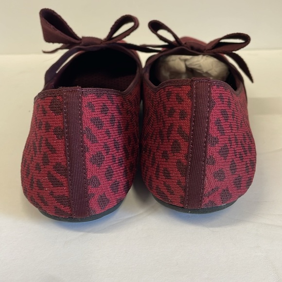 Skechers Memory Foam Burgandy Leopard Print Bow Flats - Picture 5 of 10
